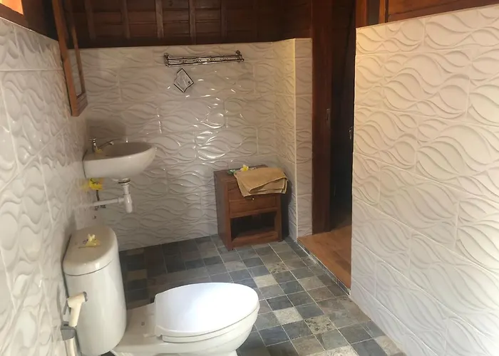 Bed & Breakfast Teba Junjungan 4*