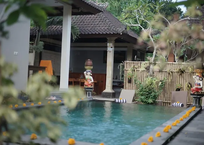 Bed & Breakfast Teba Junjungan 4*